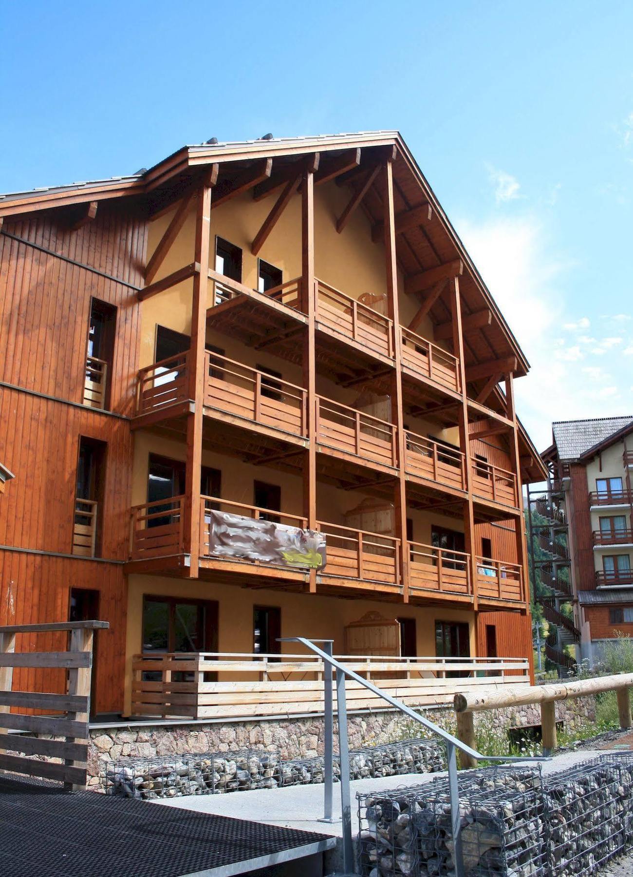 Noemys Deneb Aparthotel Risoul Exterior photo